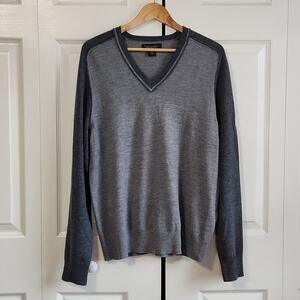 Banana Republic Men's 100% Extra Fine Merino Wool Gray Pullover Sweater Size Med